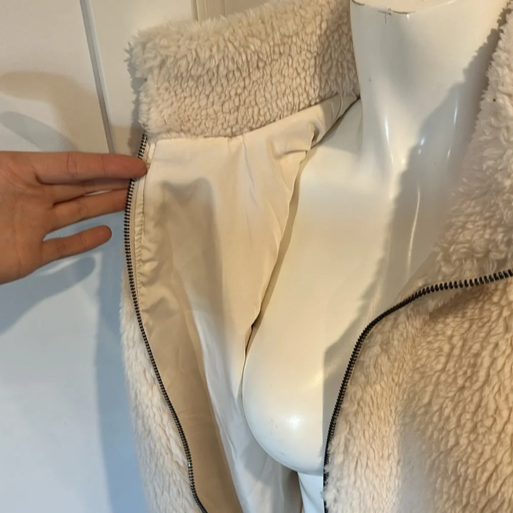 Universal Threads Jacket - Picture 3 of 5